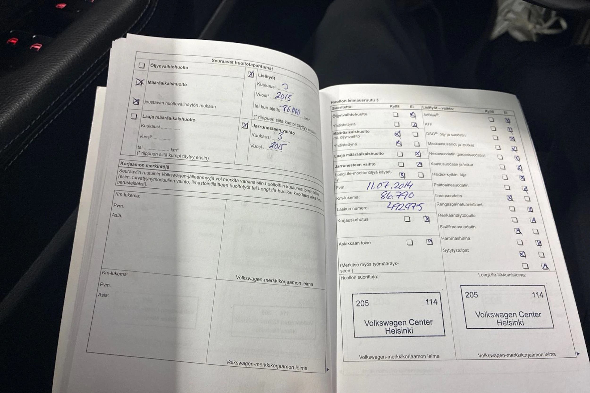 musta Volkswagen Passat CC 2011 kuva 22.
