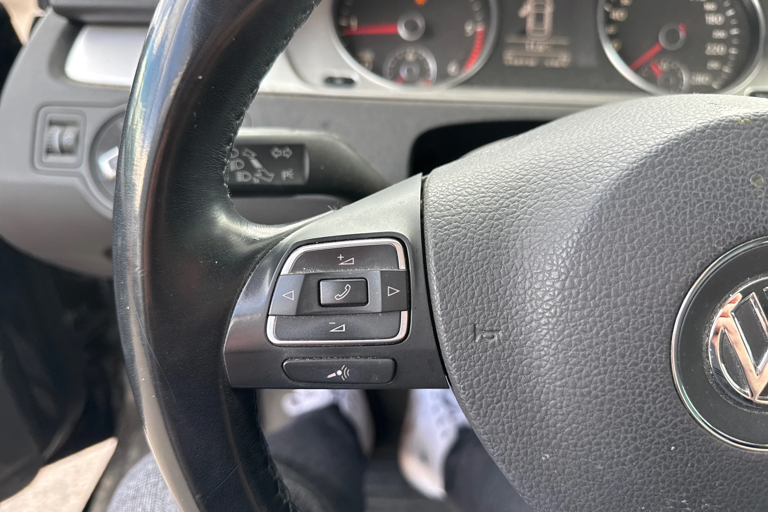 Musta Volkswagen PASSAT CC 2011 kuva 18.