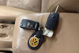 Ruskea (beige) Volkswagen Passat 2005 kuva 15.