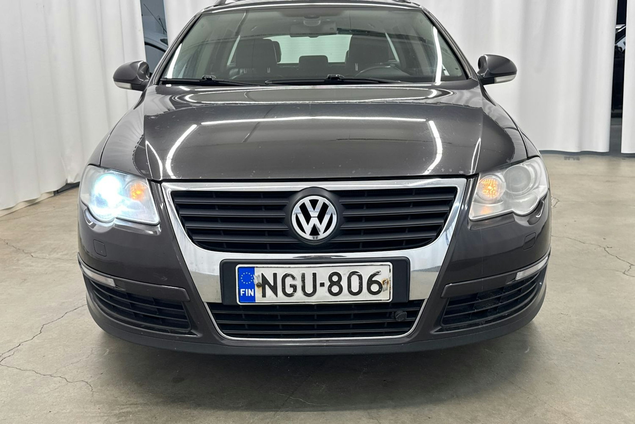 Ruskea (beige) Volkswagen Passat 2006 kuva 31.