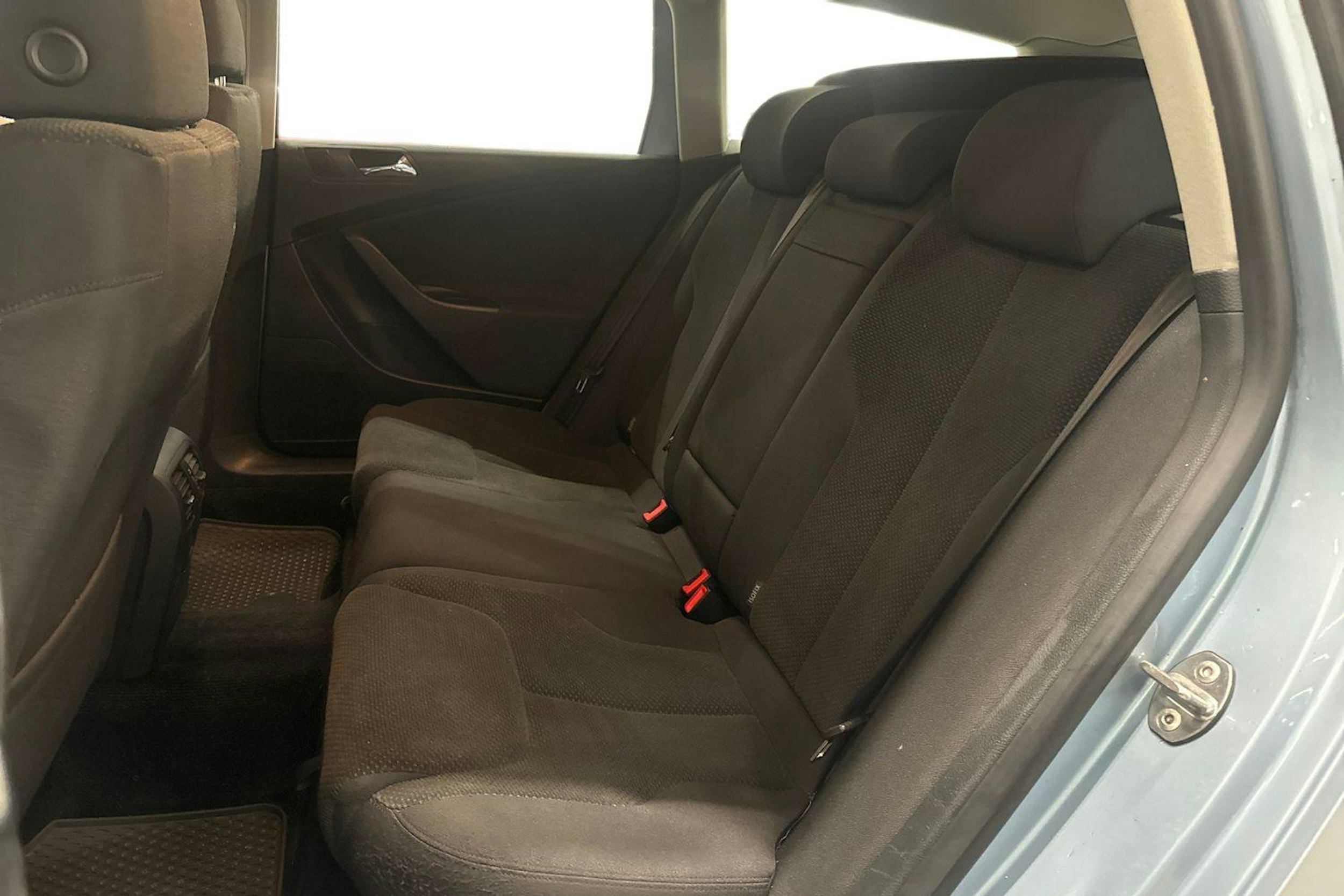 sininen Volkswagen Passat 2006 kuva 8.