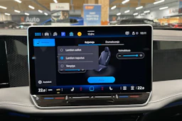 Harmaa Volkswagen Passat 2024 kuva 19.