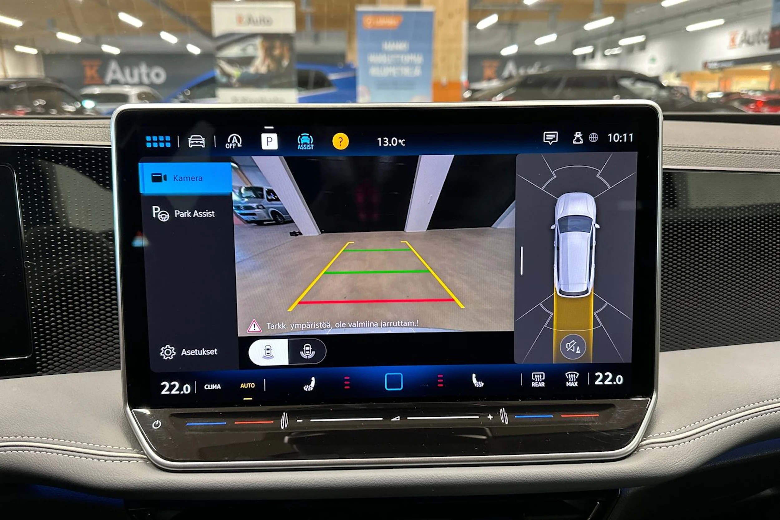 Harmaa Volkswagen Passat 2024 kuva 20.