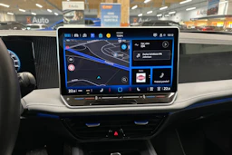 Harmaa Volkswagen Passat 2024 kuva 24.