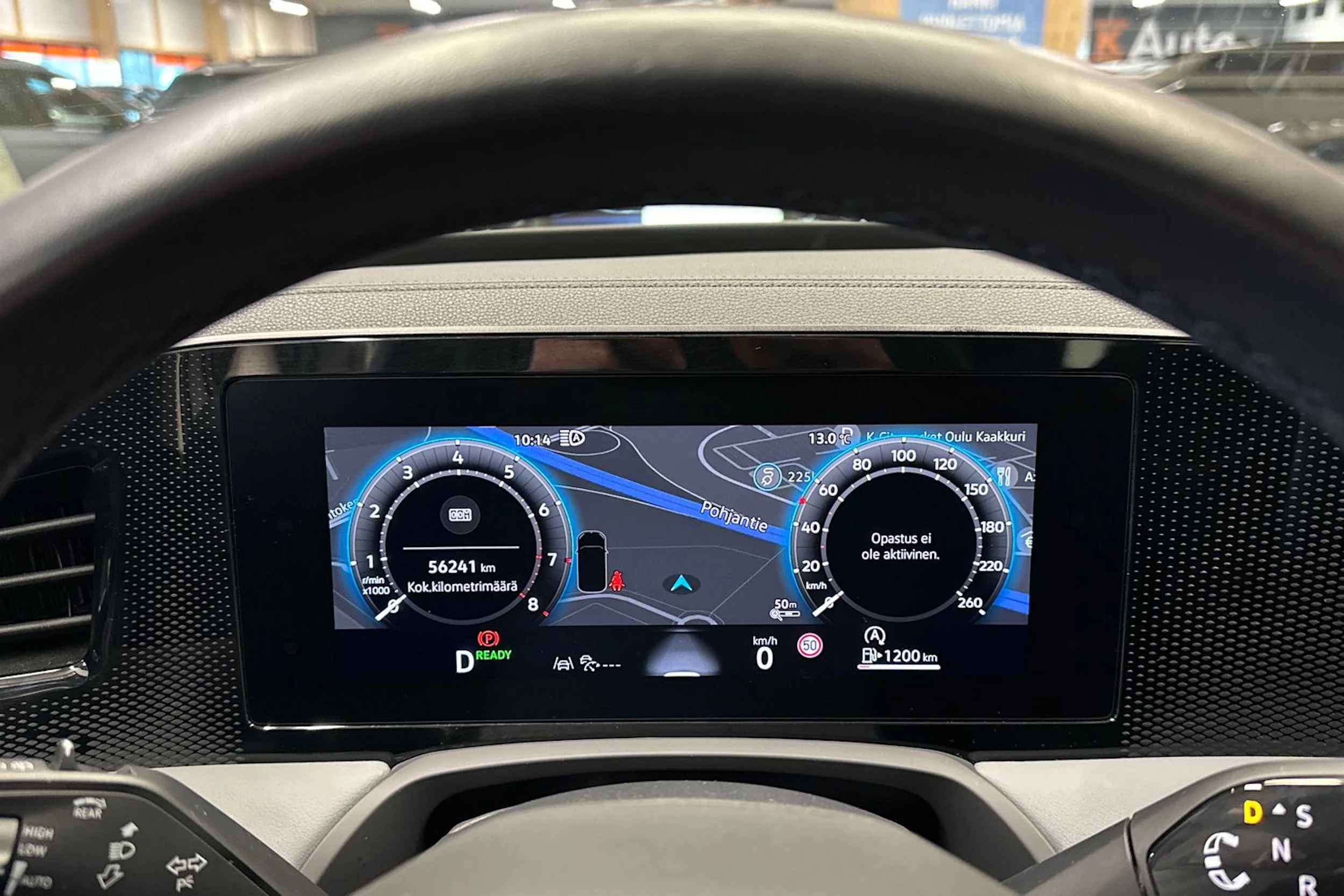 Harmaa Volkswagen Passat 2024 kuva 27.