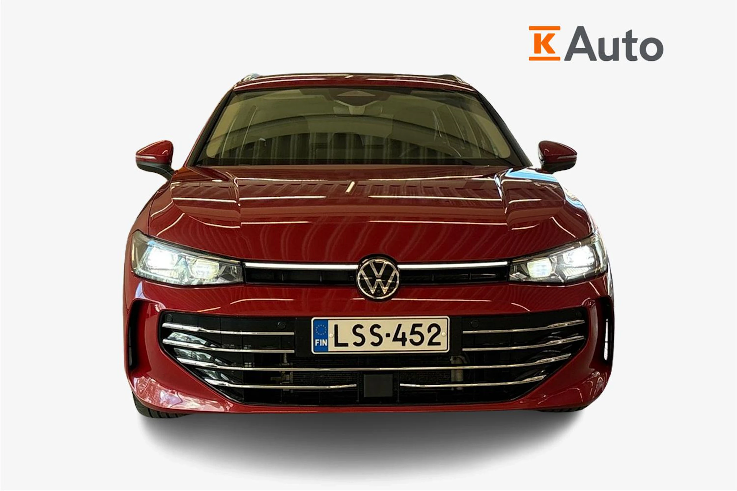 punainen Volkswagen Passat 2024 kuva 5.