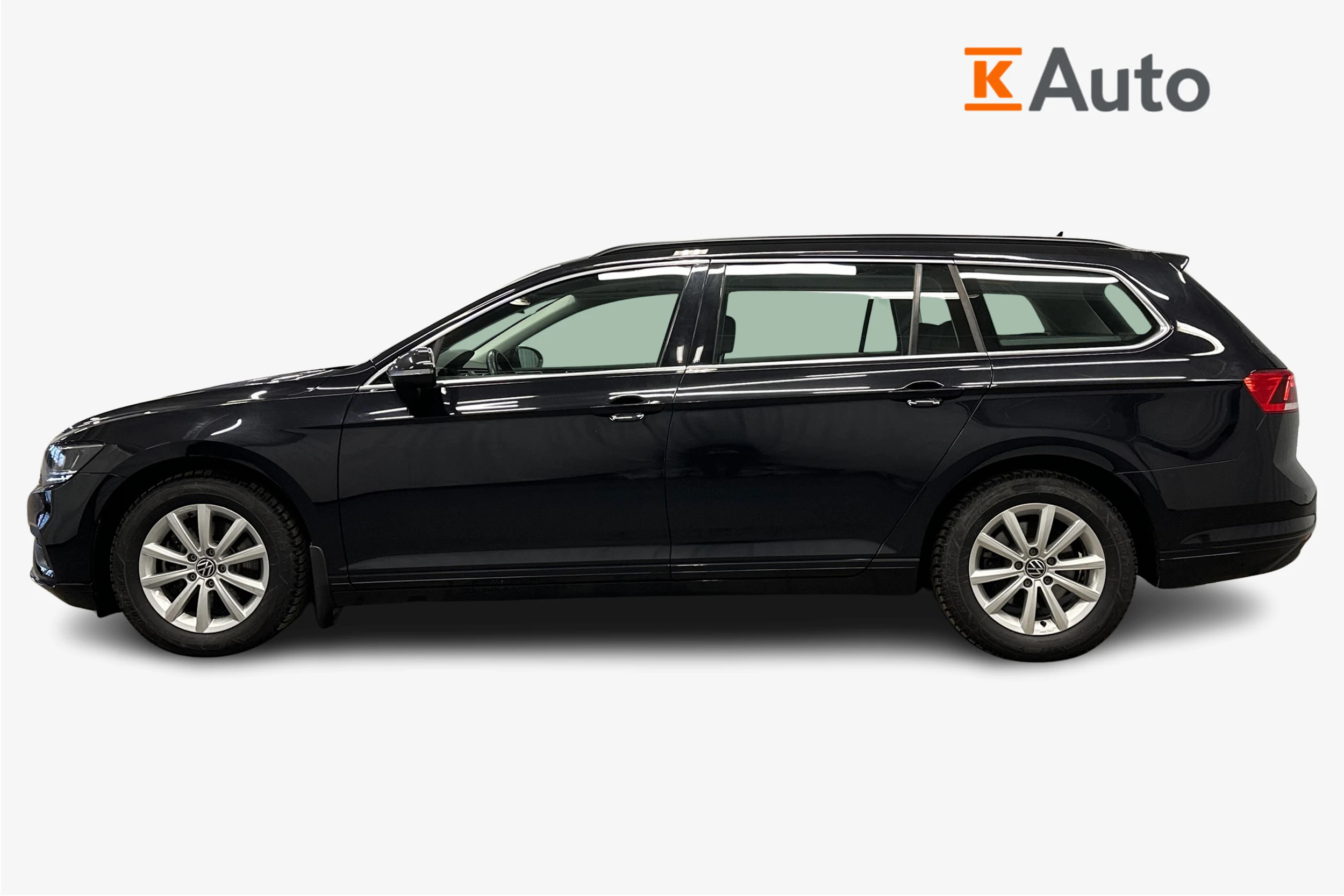 musta Volkswagen Passat 2024 kuva 5.