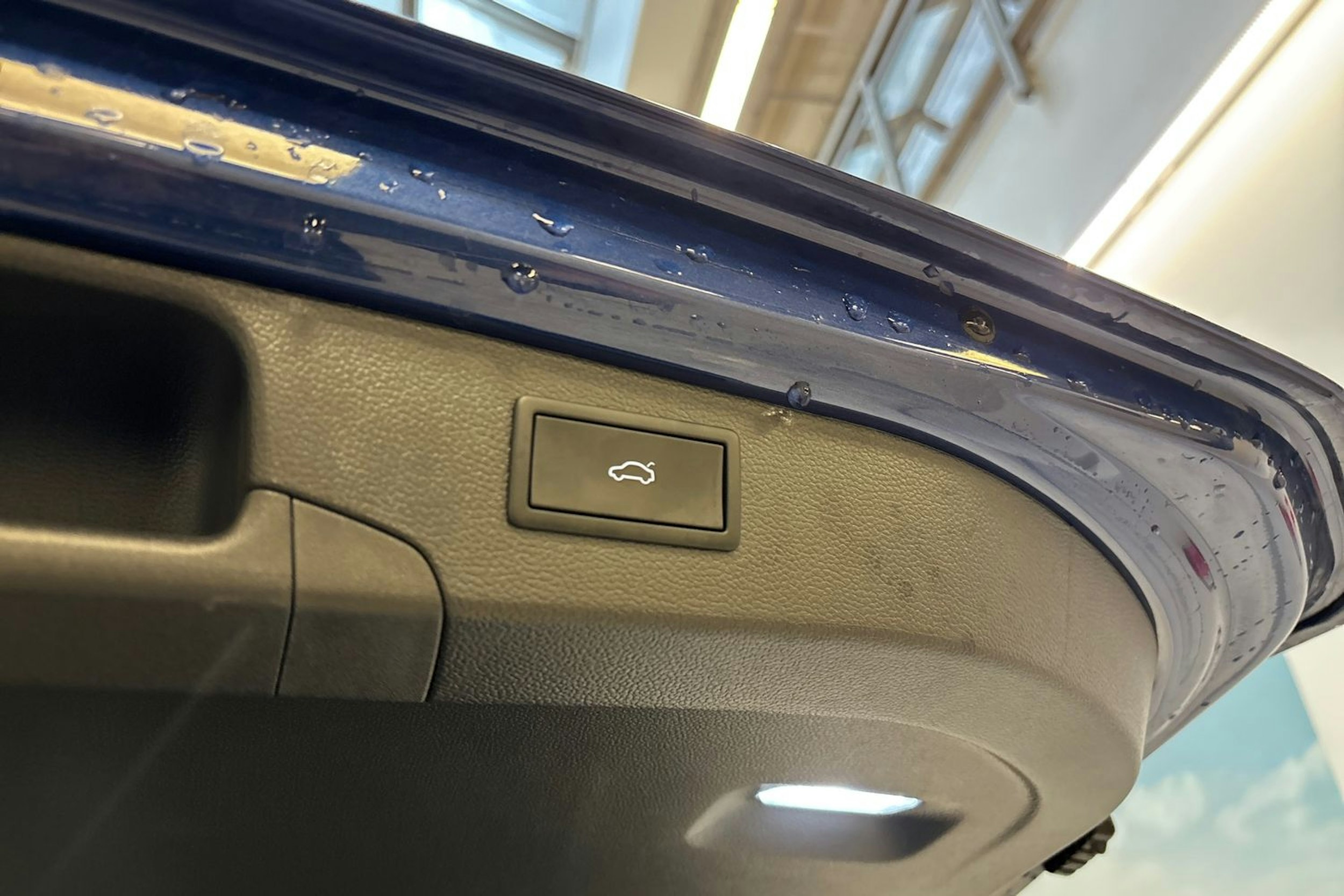 sininen Volkswagen Passat 2025 kuva 12.