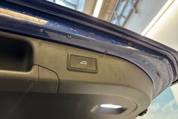 sininen Volkswagen Passat 2025 kuva 12.