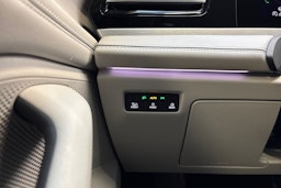 sininen Volkswagen Passat 2025 kuva 18.