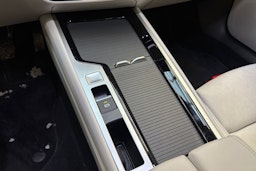 sininen Volkswagen Passat 2025 kuva 22.