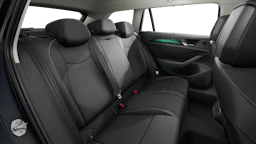 Grenadilla Black -metalliväri Volkswagen Passat Variant 2026 kuva 13.
