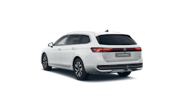 Pure White -normaaliväri Volkswagen Passat Variant 2026 kuva 5.