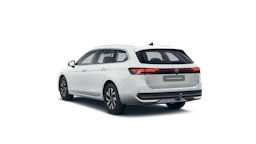 Pure White -normaaliväri Volkswagen Passat Variant 2026 kuva 5.