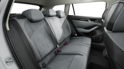 Pure White -normaaliväri Volkswagen Passat Variant 2026 kuva 13.