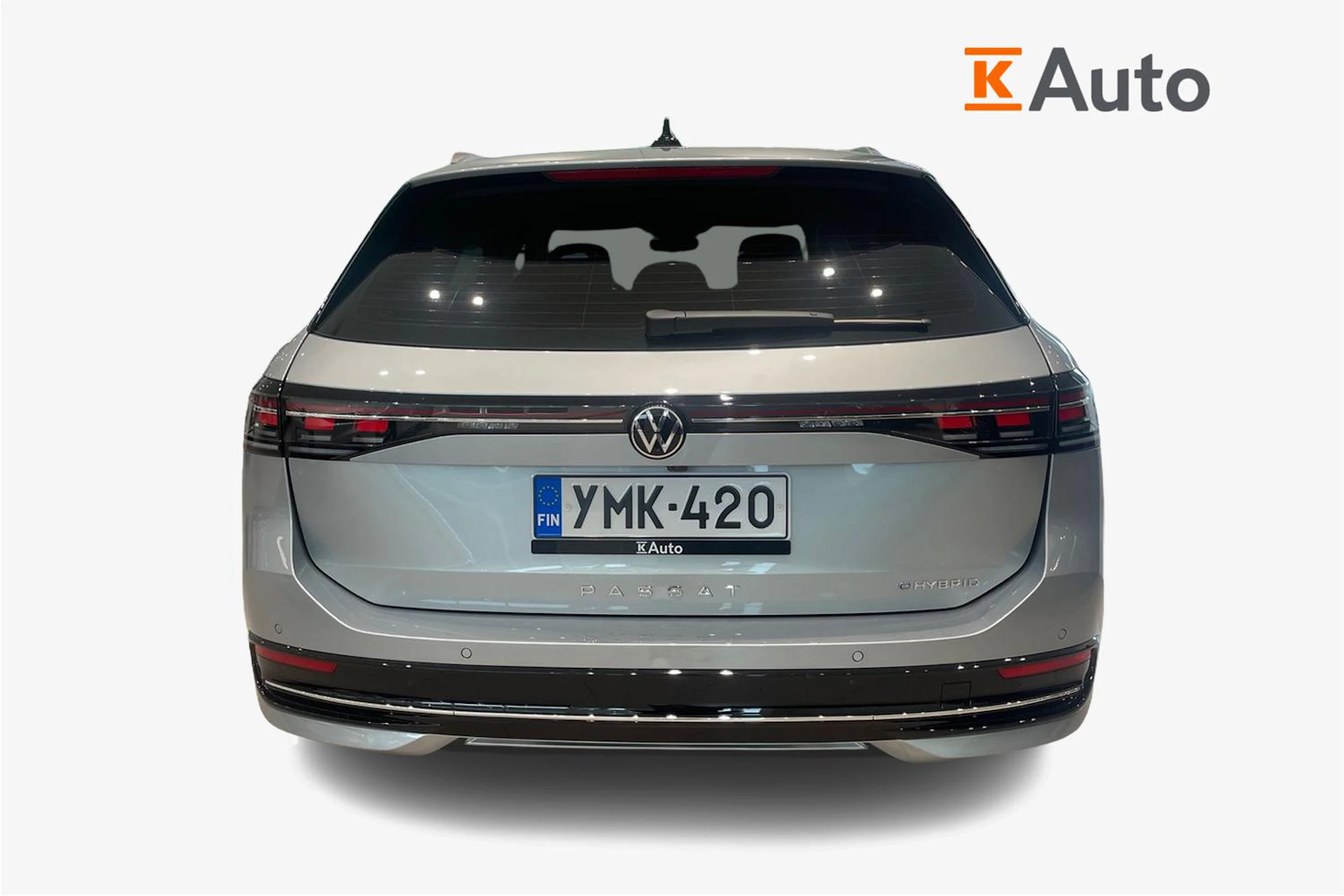 harmaa Volkswagen Passat 2026 kuva 3.