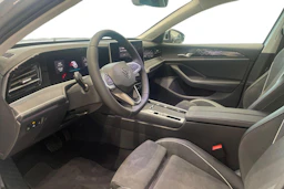 harmaa Volkswagen Passat 2026 kuva 6.