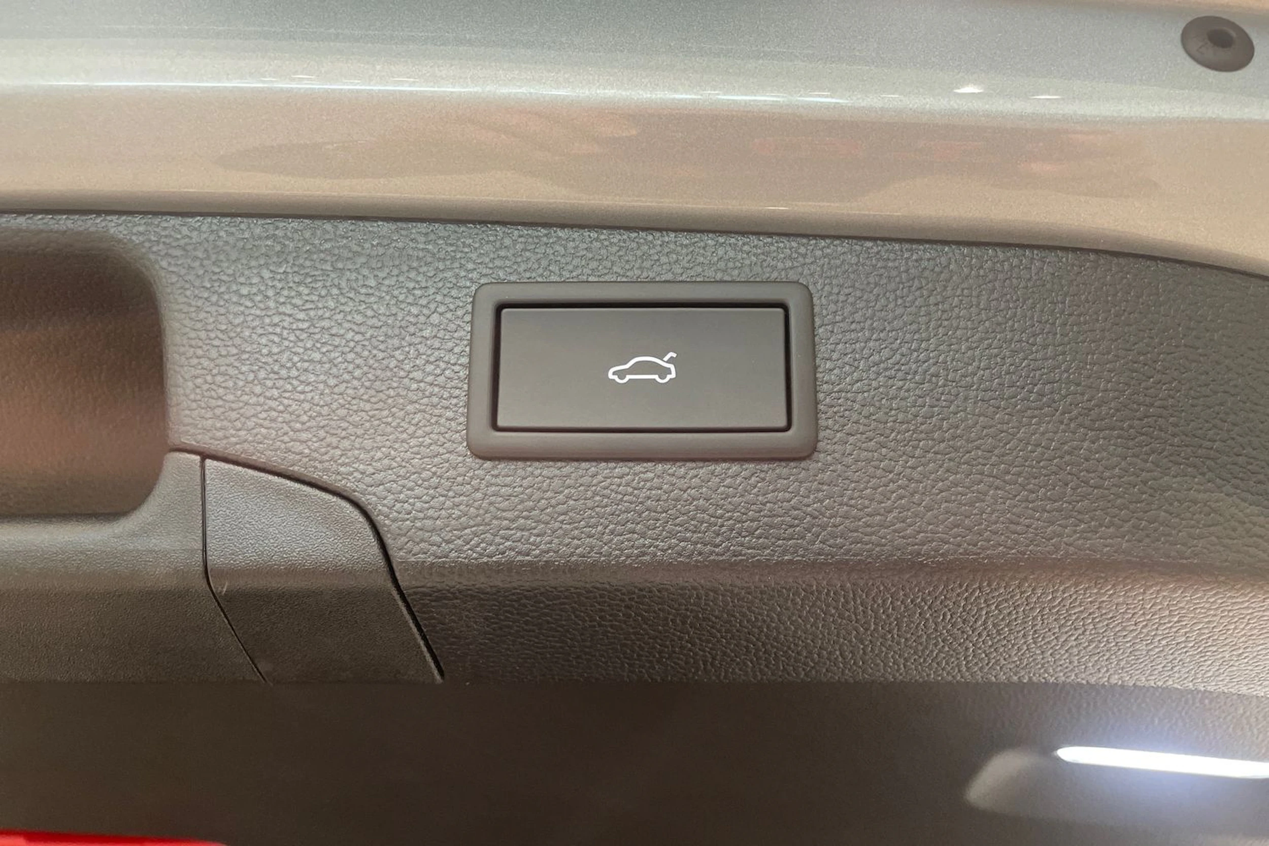 harmaa Volkswagen Passat 2026 kuva 12.