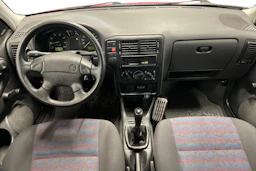 Punainen Volkswagen POLO 1998 kuva 7.