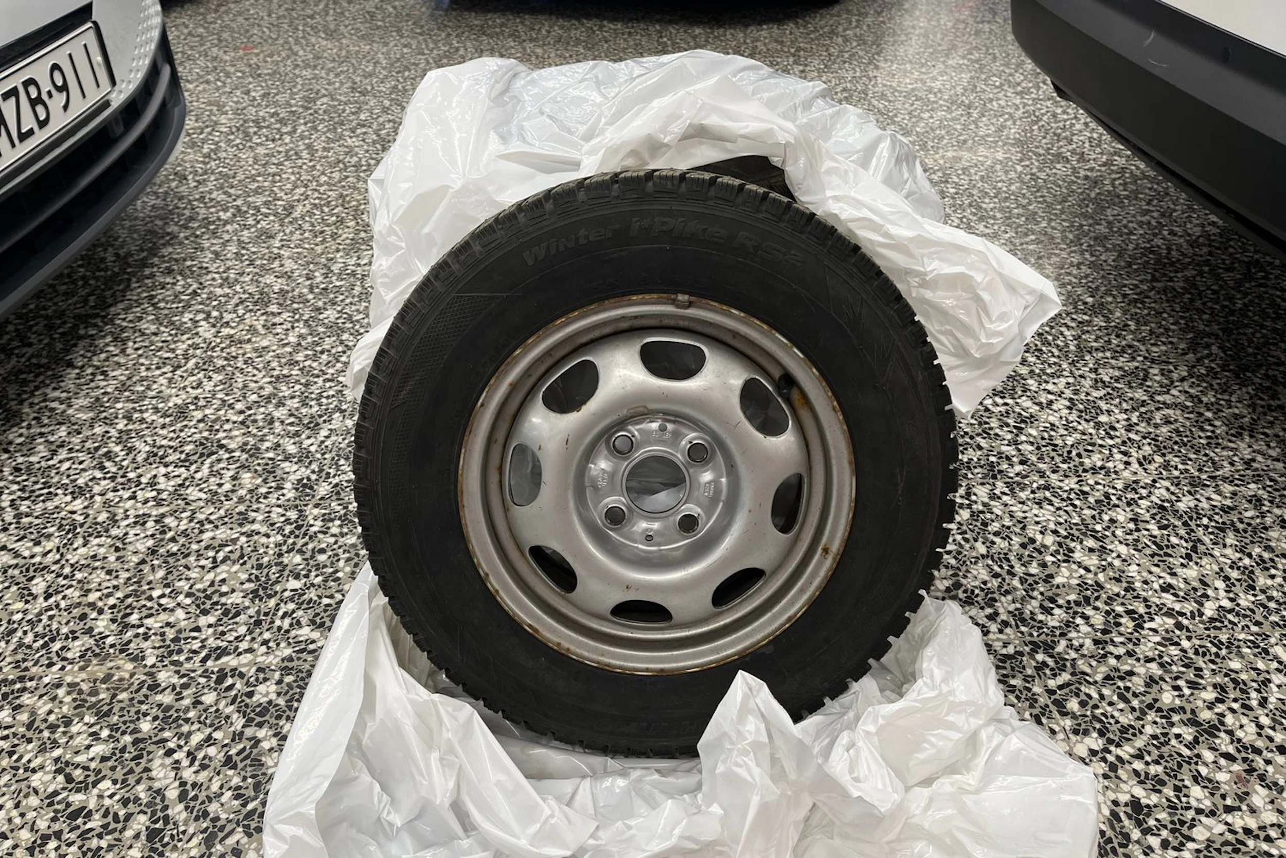 Punainen Volkswagen POLO 1998 kuva 10.