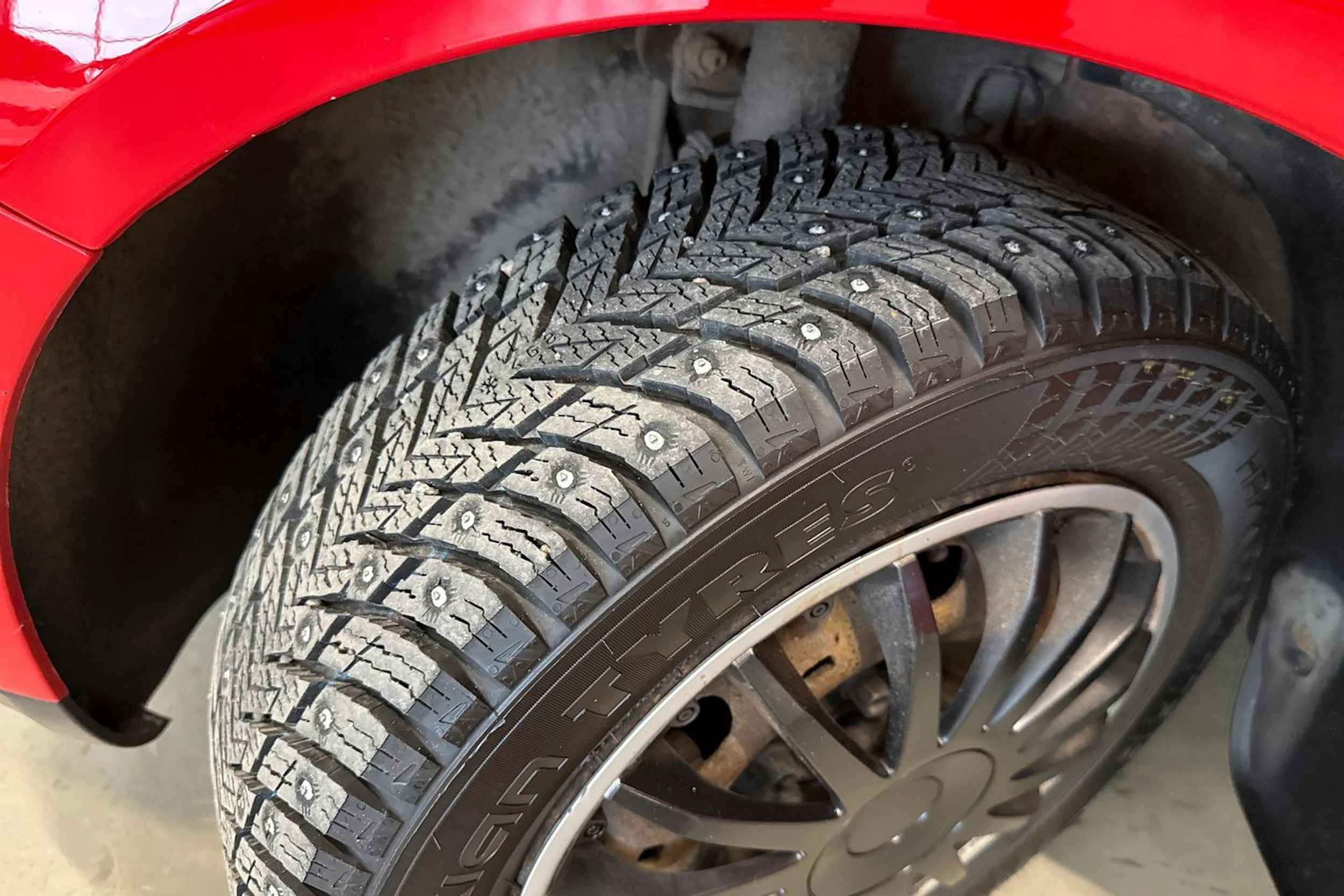 punainen Volkswagen Polo 2003 kuva 13.