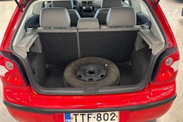 punainen Volkswagen Polo 2003 kuva 14.