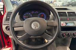 punainen Volkswagen Polo 2003 kuva 17.