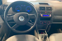 punainen Volkswagen Polo 2004 kuva 7.