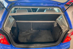 punainen Volkswagen Polo 2004 kuva 11.
