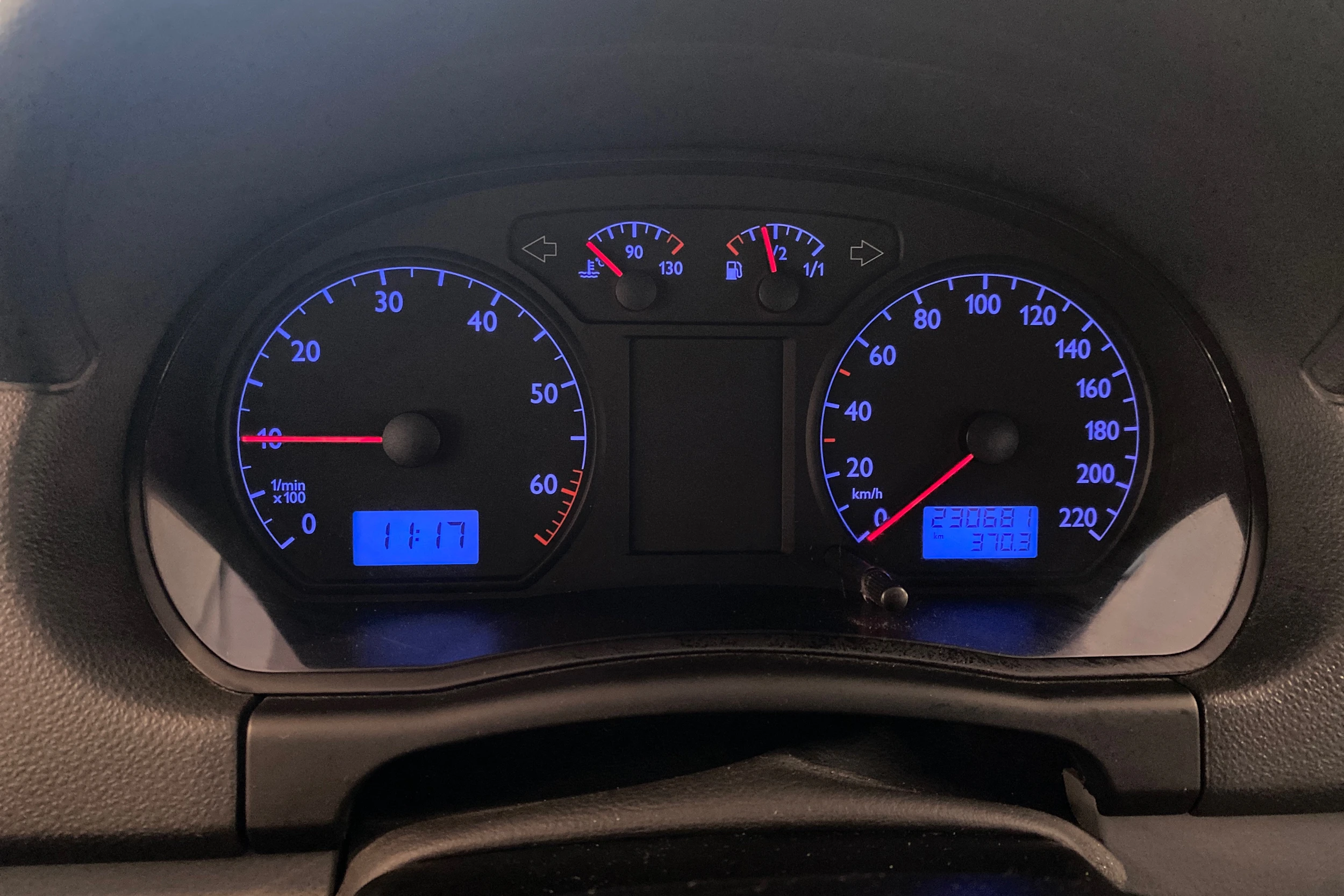 punainen Volkswagen Polo 2004 kuva 16.