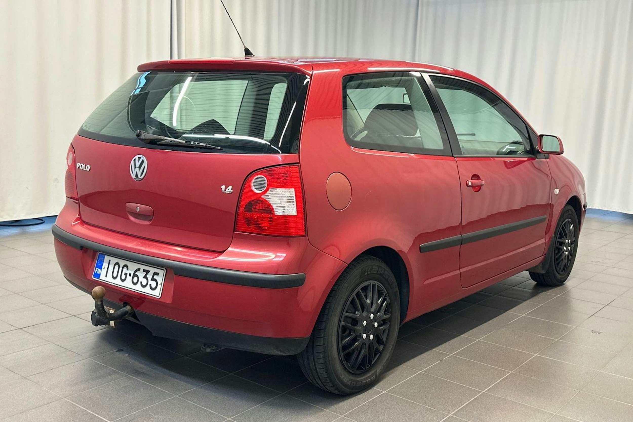 Punainen Volkswagen POLO 2004 kuva 6.