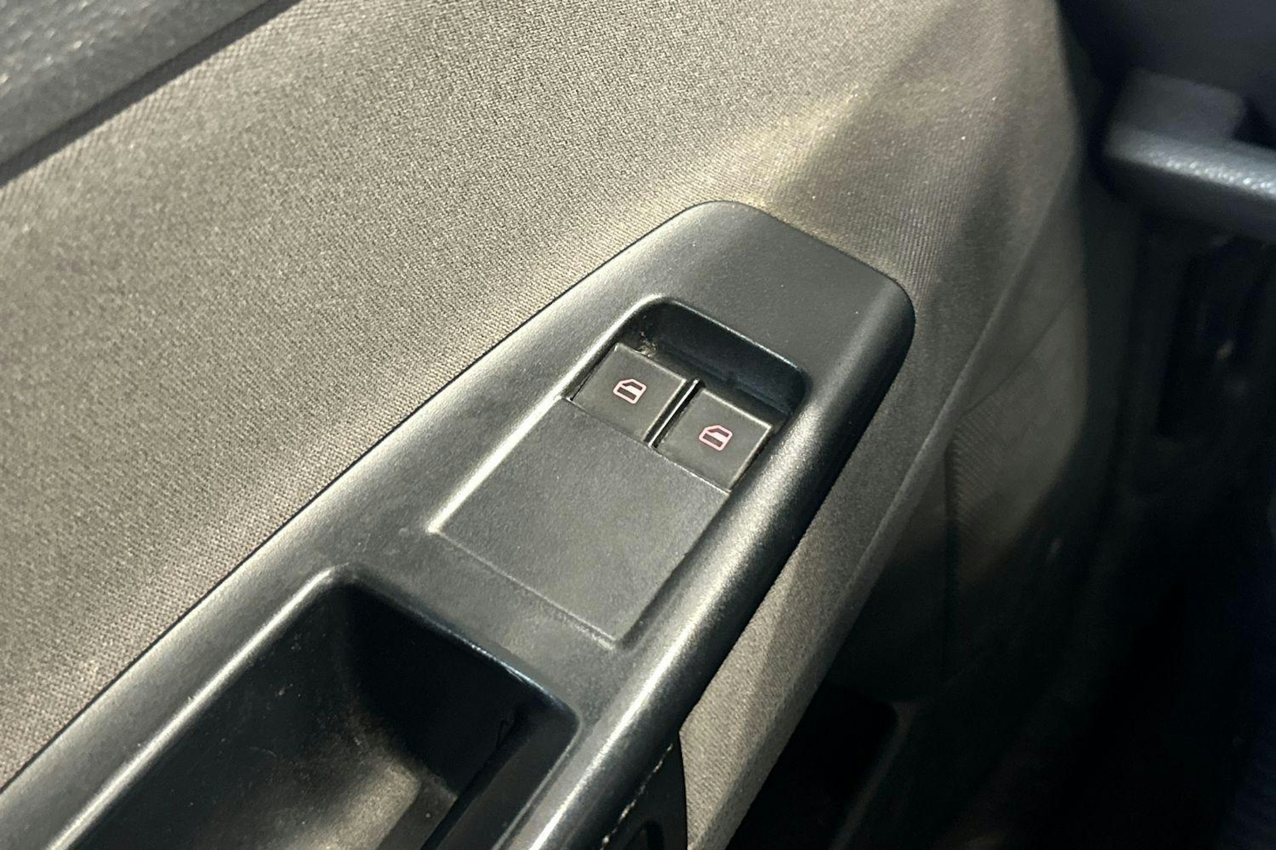 Punainen Volkswagen POLO 2004 kuva 9.