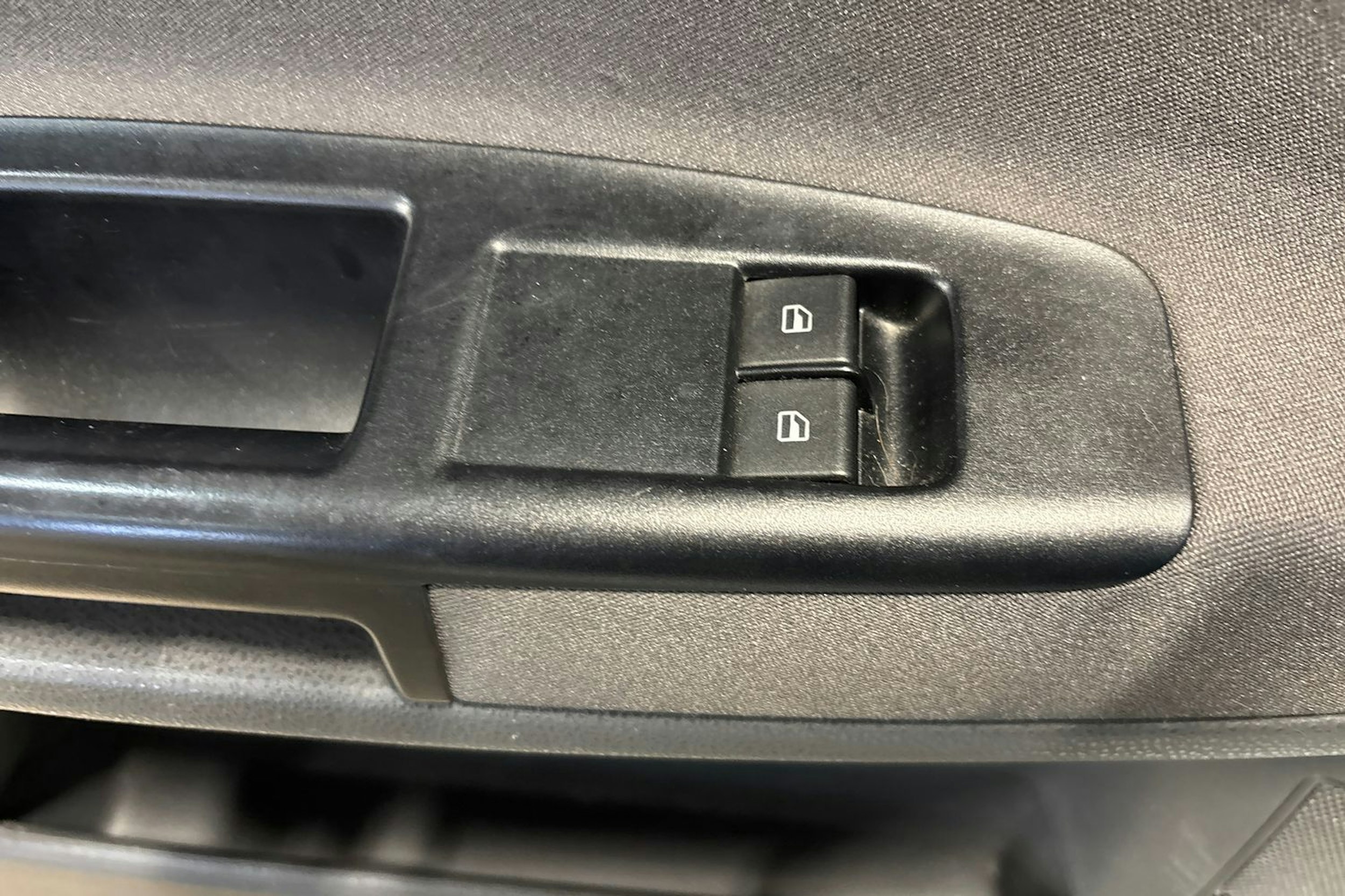 harmaa Volkswagen Polo 2004 kuva 21.