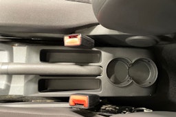 valkoinen Volkswagen Polo 2004 kuva 19.