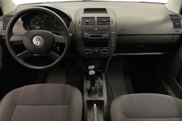 Harmaa Volkswagen POLO 2004 kuva 9.