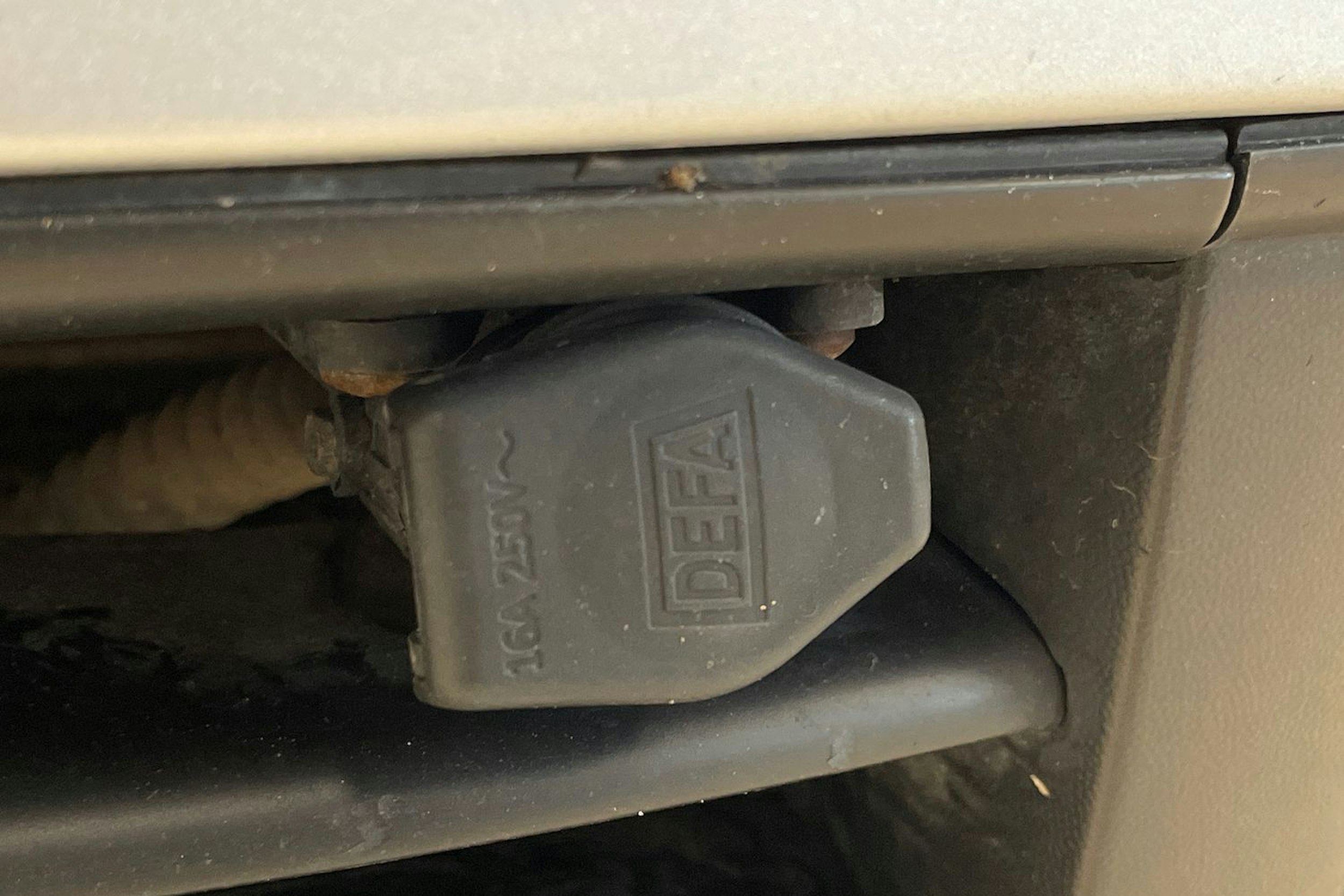 Harmaa Volkswagen POLO 2004 kuva 20.