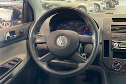 sininen Volkswagen Polo 2005 kuva 12.