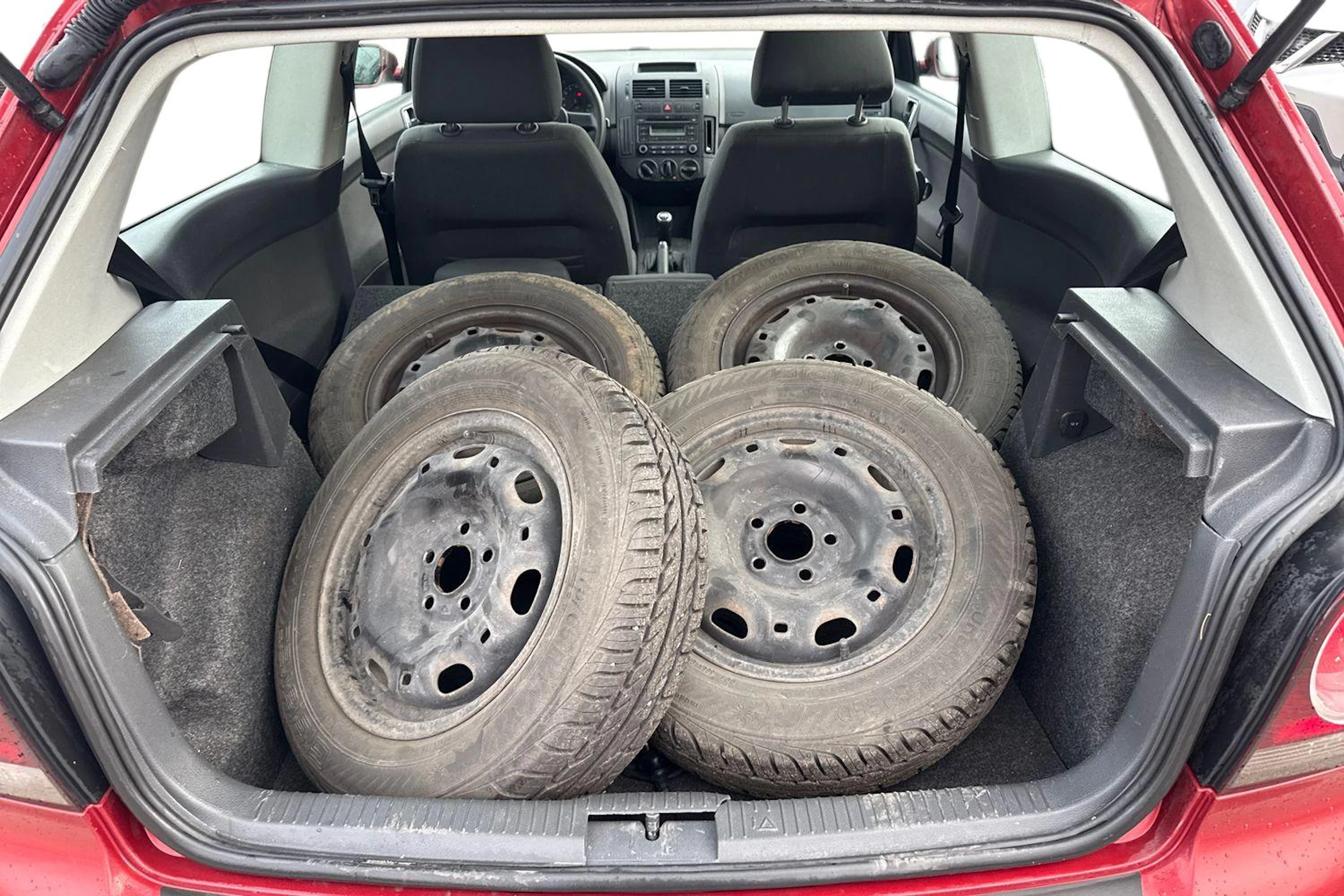 Punainen Volkswagen POLO 2006 kuva 8.