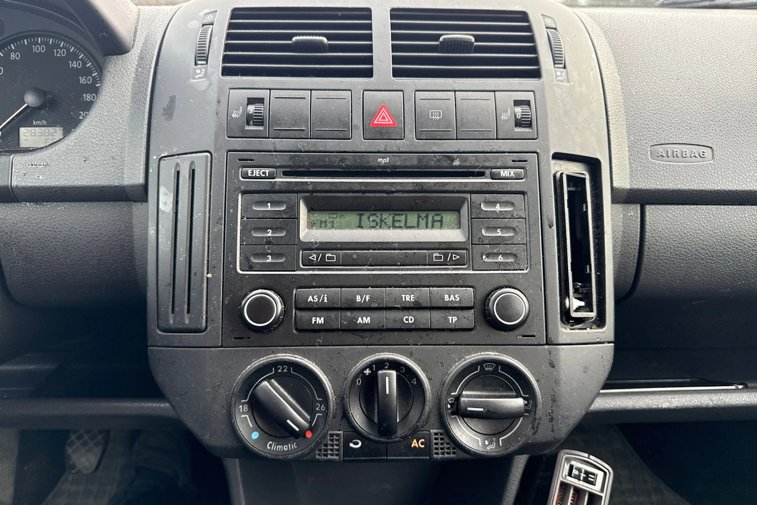 Punainen Volkswagen POLO 2006 kuva 15.