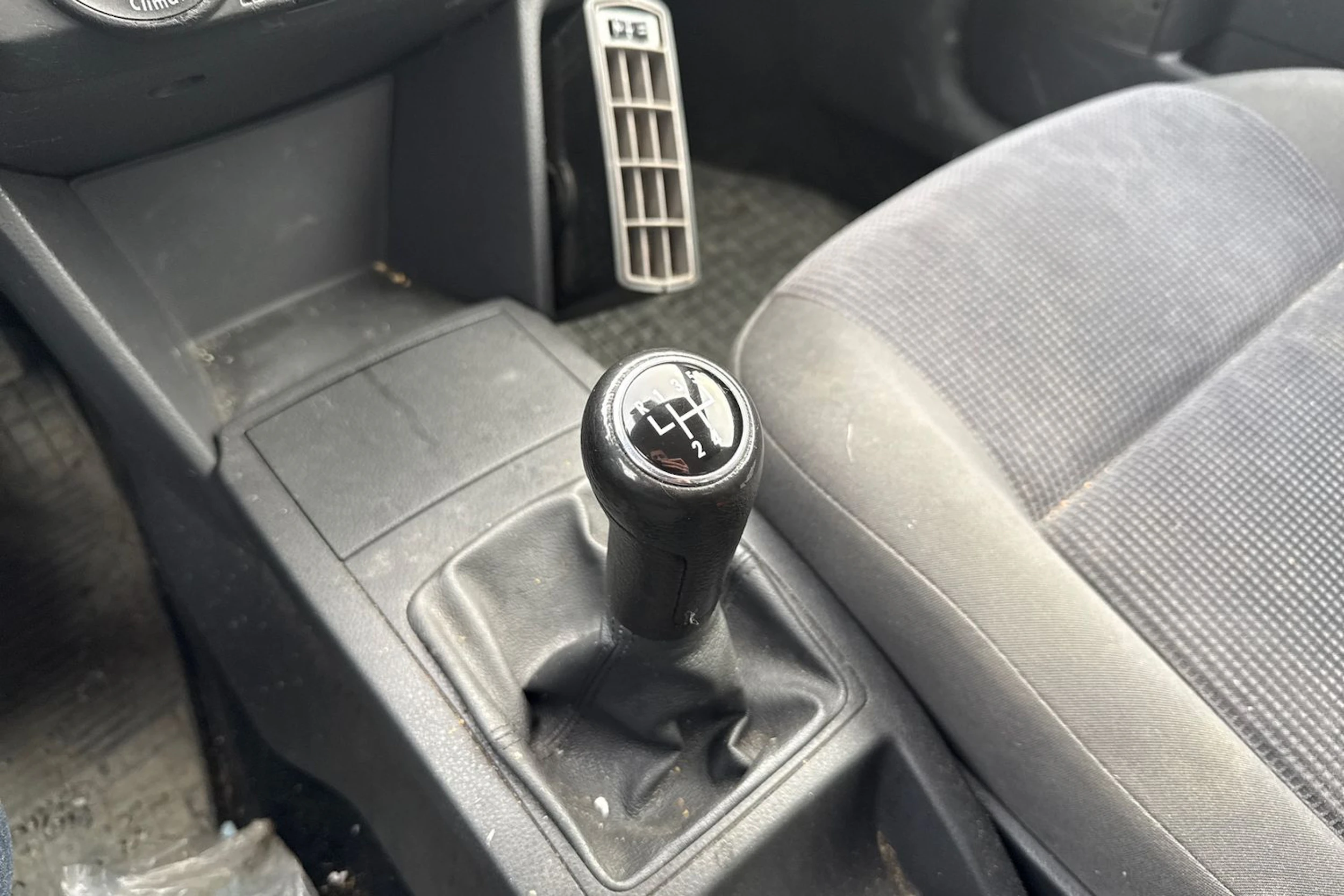 Punainen Volkswagen POLO 2006 kuva 16.