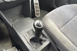 Punainen Volkswagen POLO 2006 kuva 16.