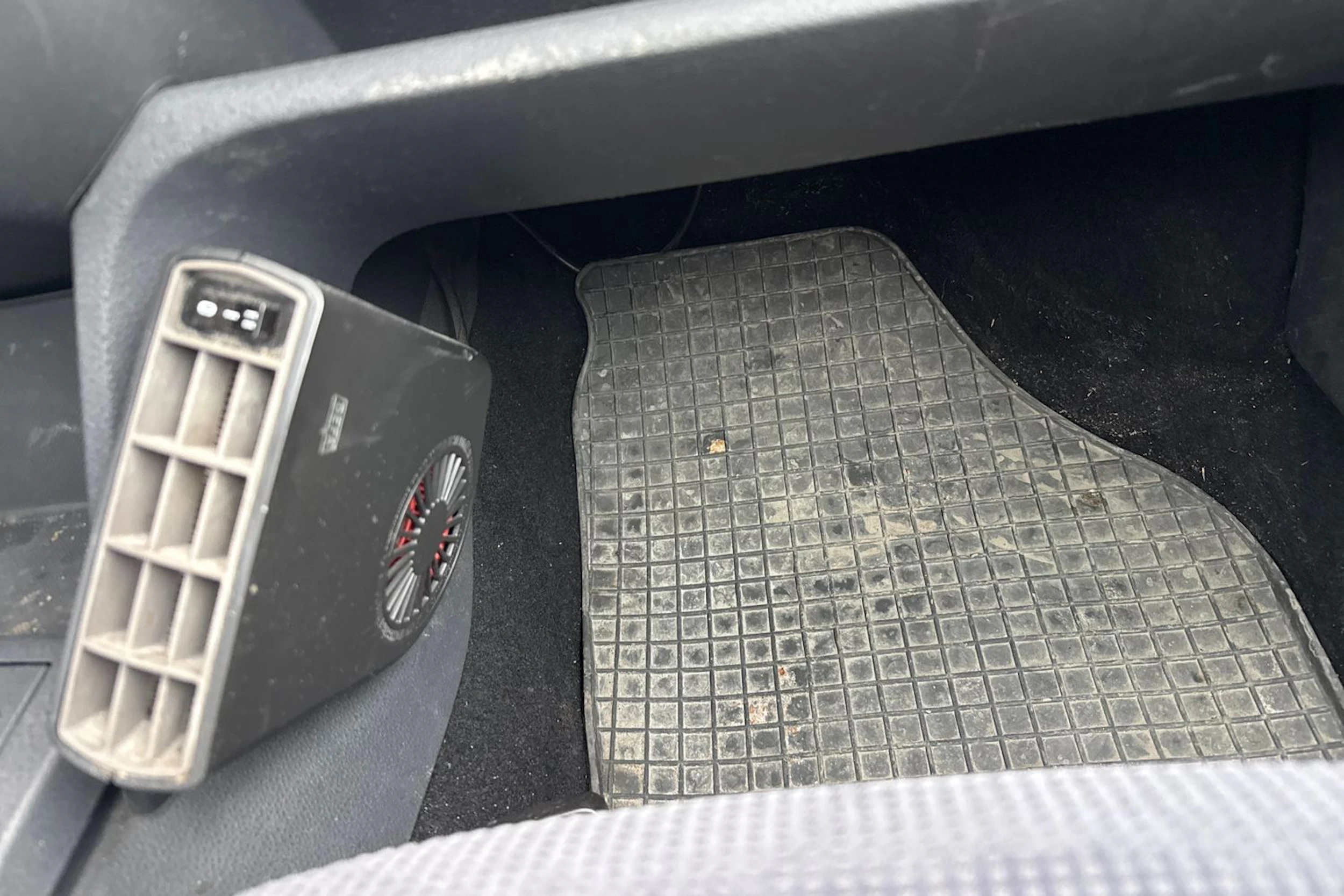 Punainen Volkswagen POLO 2006 kuva 17.