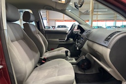 punainen Volkswagen Polo 2006 kuva 15.