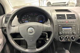 punainen Volkswagen Polo 2008 kuva 15.