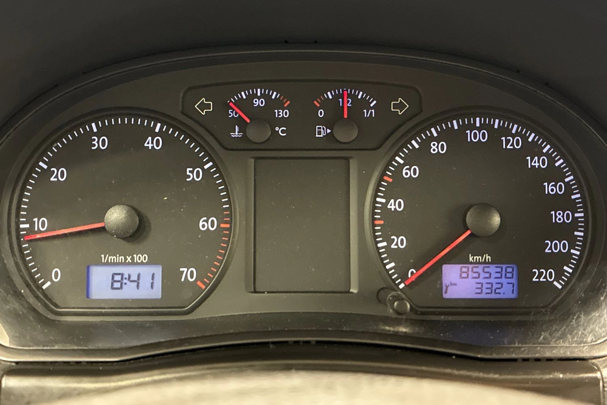punainen Volkswagen Polo 2008 kuva 16.