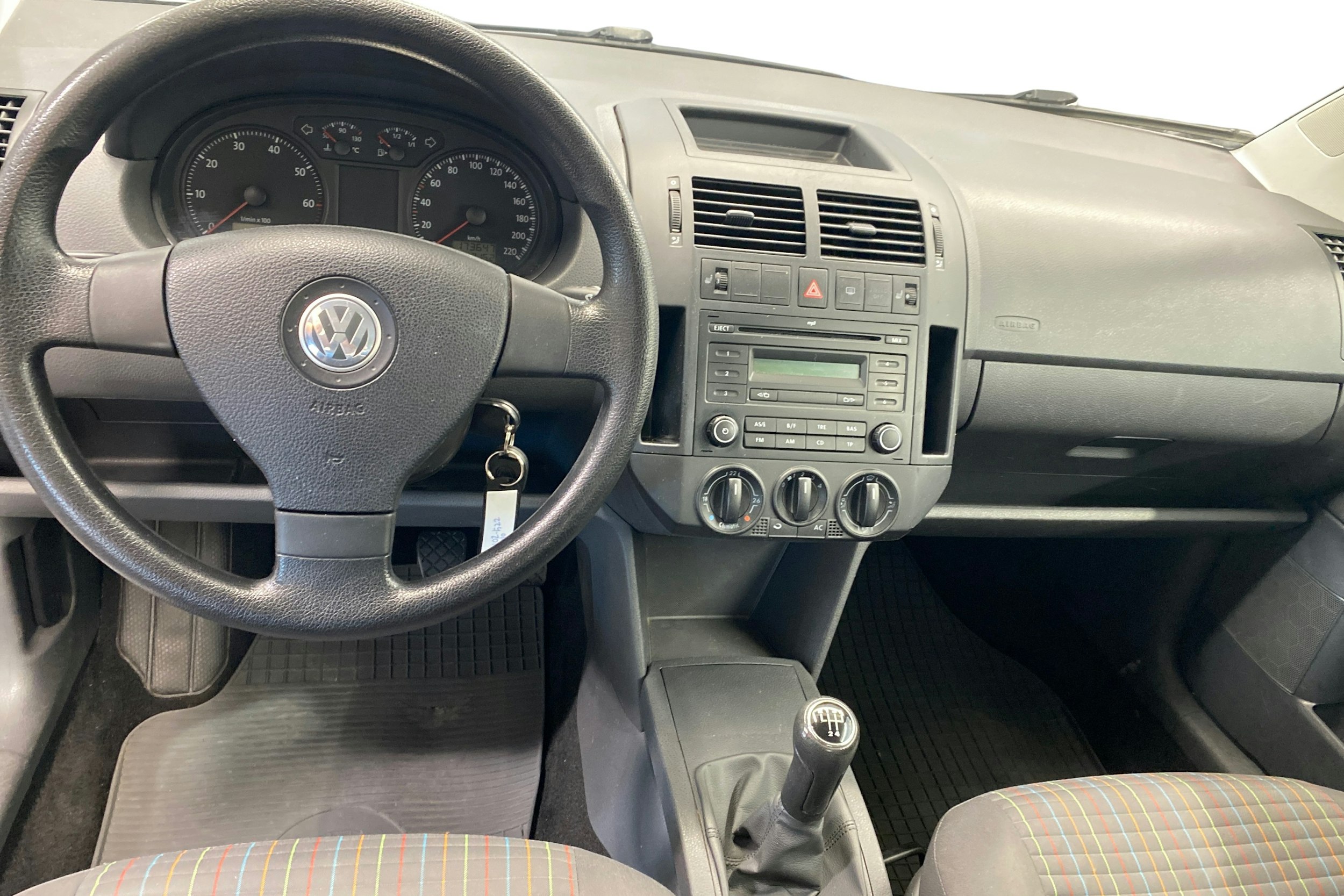 Hopea Volkswagen POLO 2007 kuva 9.