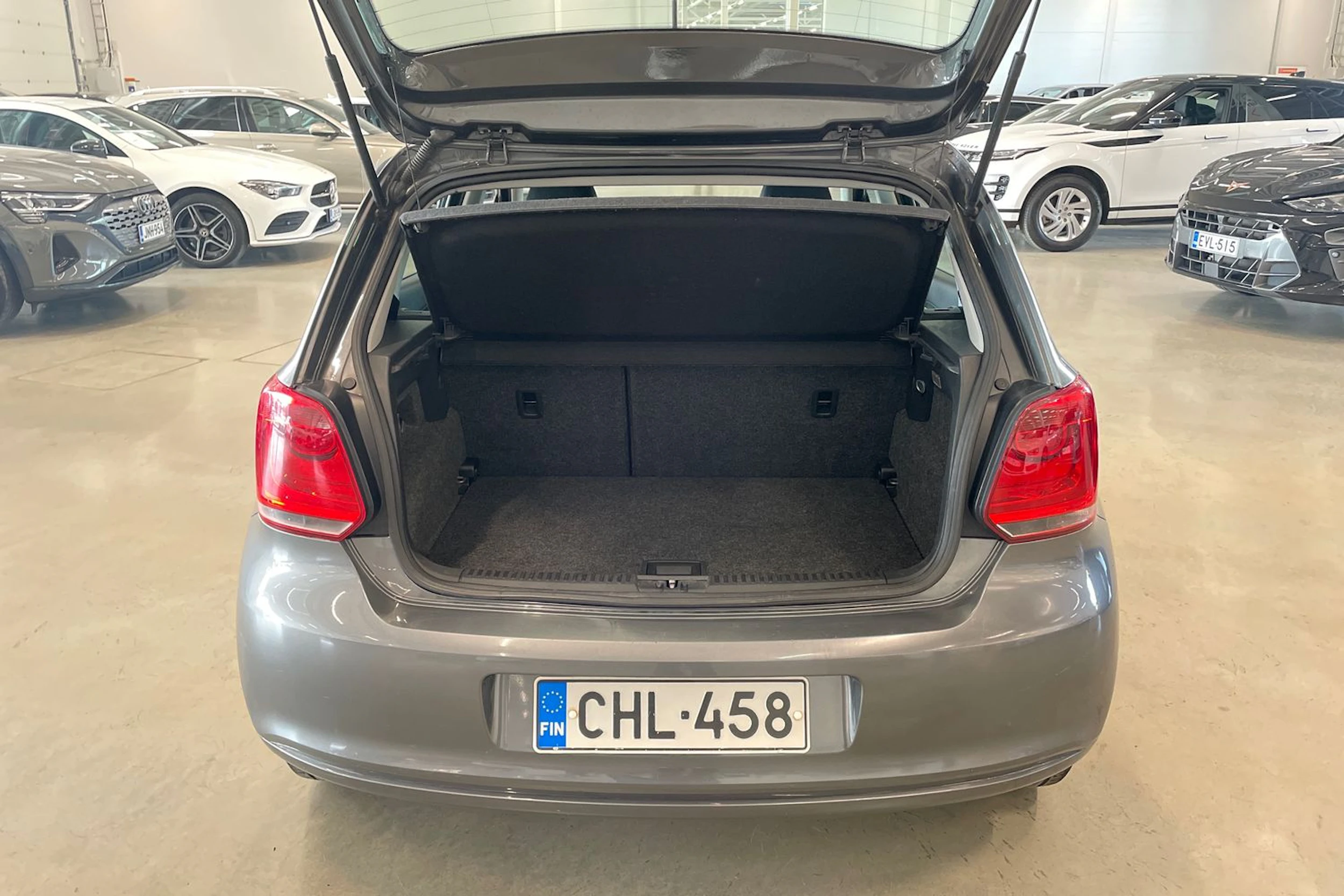harmaa Volkswagen Polo 2009 kuva 20.