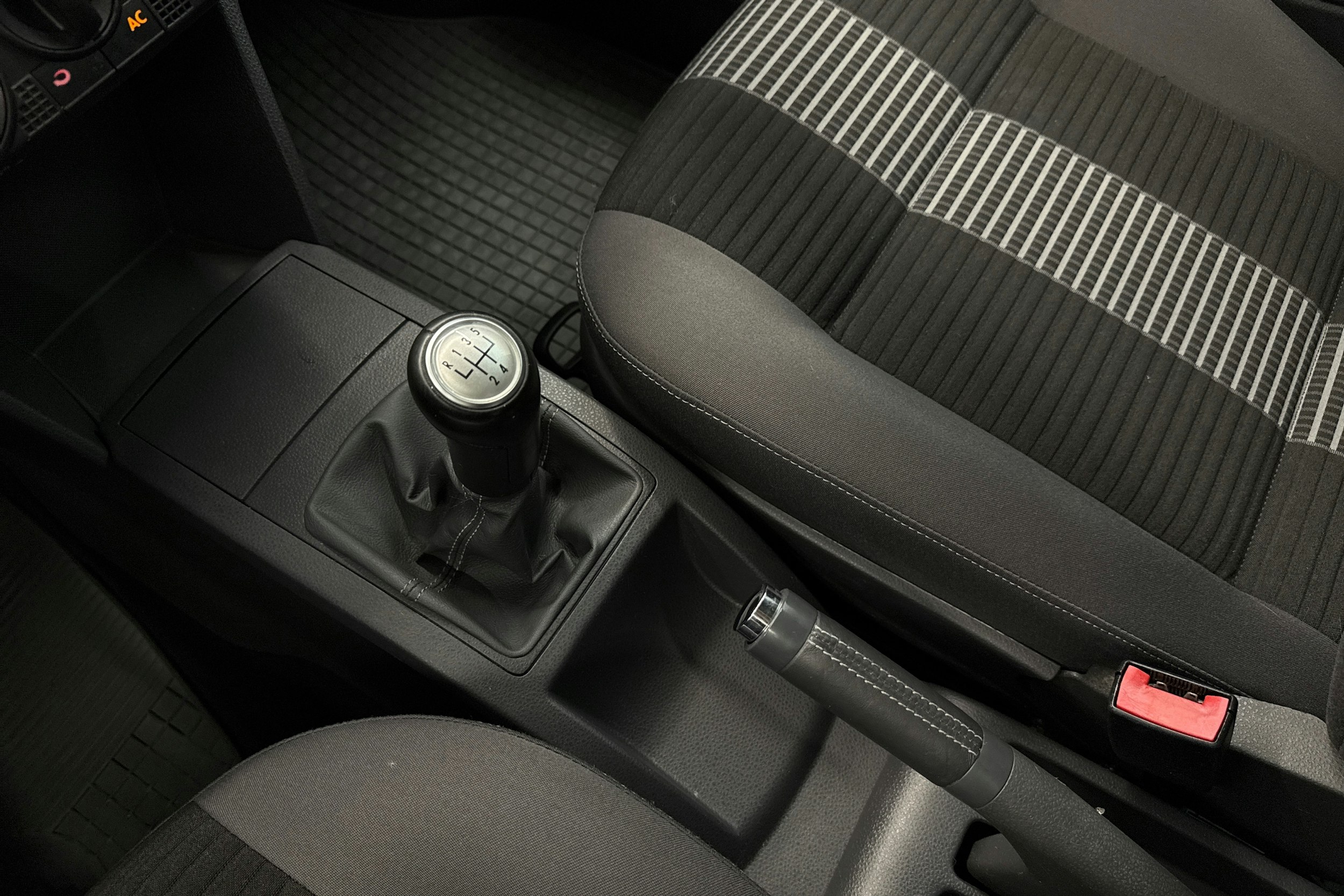 hopea Volkswagen Polo 2009 kuva 22.