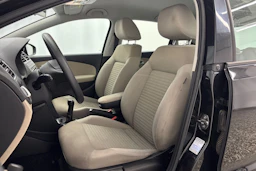 musta Volkswagen Polo 2010 kuva 12.