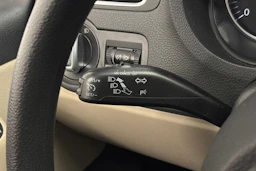 musta Volkswagen Polo 2010 kuva 14.